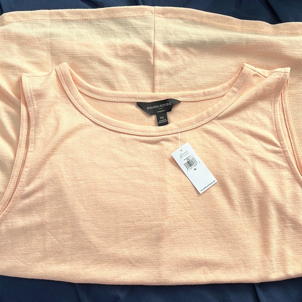 Banana Republic Tank (peach)